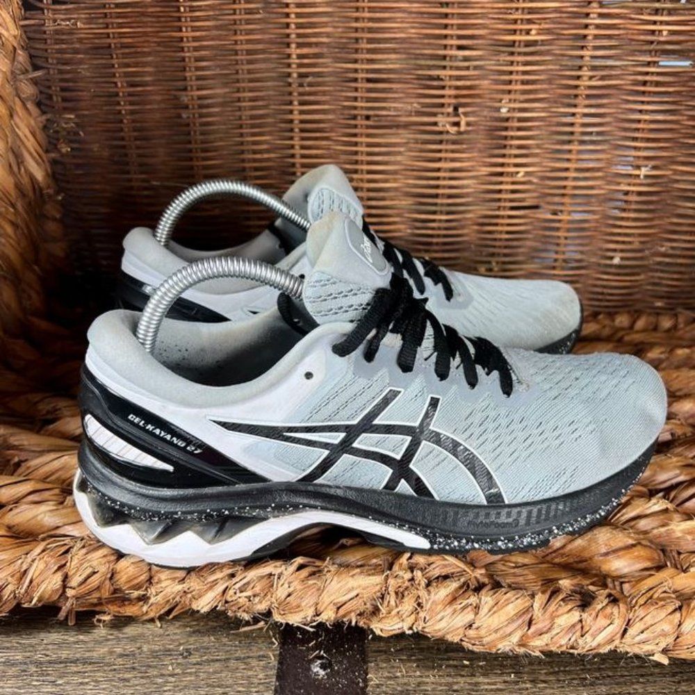 ASICS Sz 9.5 Women's Gray GEL-Kayano 27 Running Shoes 1012A990